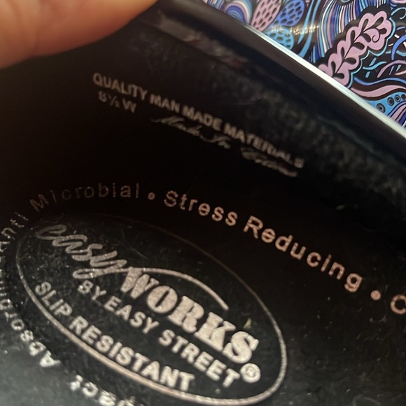 Easy Works by Easy Street Women's Laurie Blue/Purple/Teal Patent Floral Pattern - Picture 6 of 7